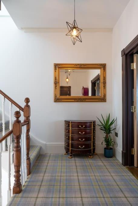 Luxury Duplex Penthouse On The Beach With Panoramic Sea Views Herne Bay Exterior photo