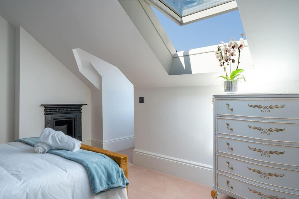 Luxury Duplex Penthouse On The Beach With Panoramic Sea Views Herne Bay Exterior photo